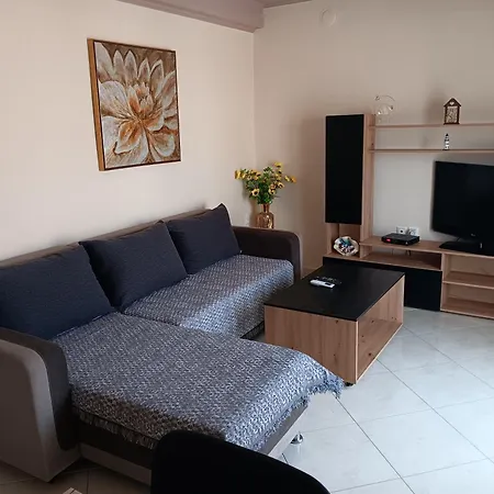 Apartament Ntalis *